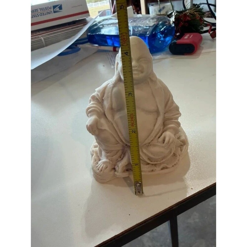 Statue - Picture 4 of 5